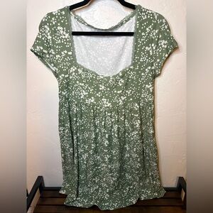 No Boundaries Floral Babydoll Dress – Green – Size L (12–14) 🌼